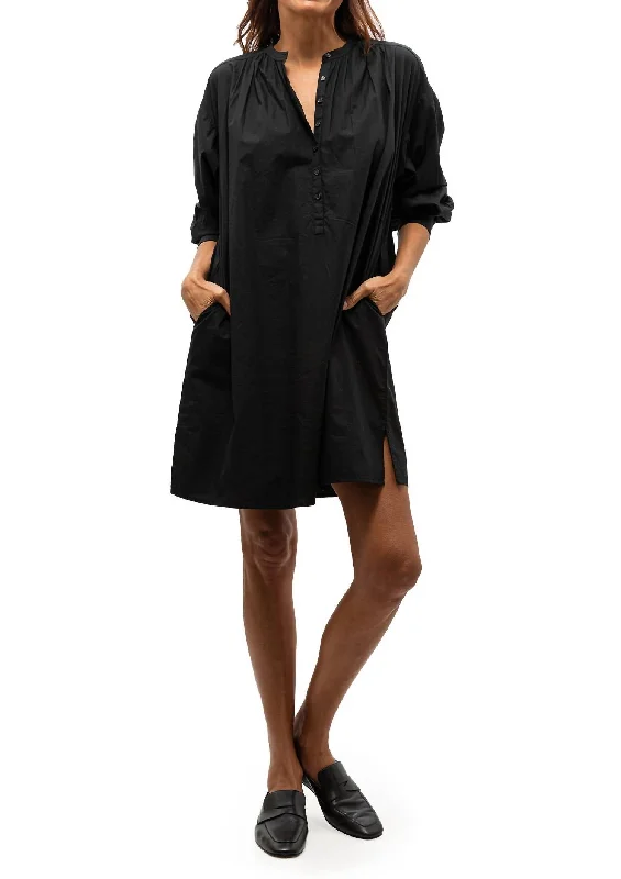 Najam Short Dress In Black