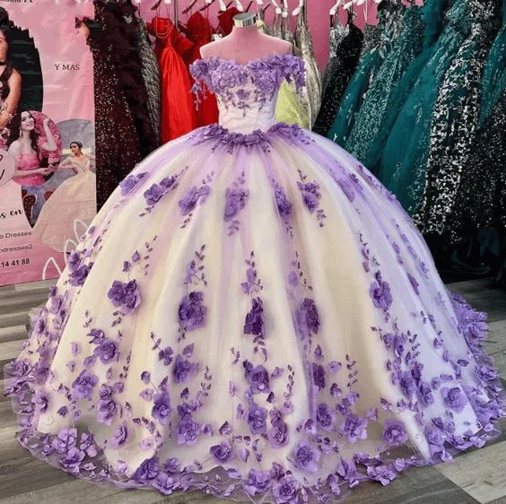 Off Shoulder Ball Gown Lilac Sweet 16 Dress 3D Flowers Corset Quinceanera Dresses      S4054