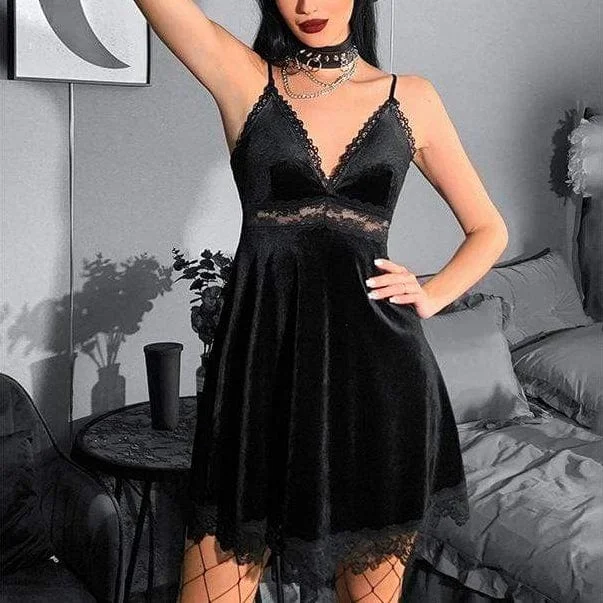 Women's Gothic Plunging Lace Splice Slip Dress